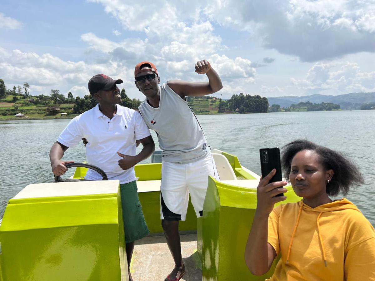 Lake Bunyonyi Rock Resort Kabale Екстериор снимка