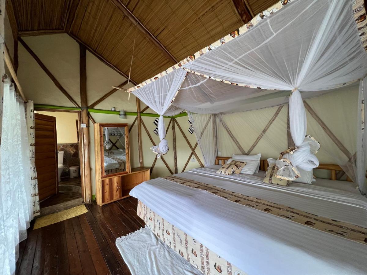 Lake Bunyonyi Rock Resort Kabale Екстериор снимка