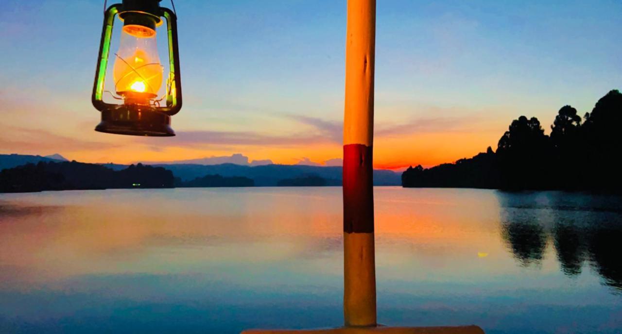 Lake Bunyonyi Rock Resort Kabale Екстериор снимка