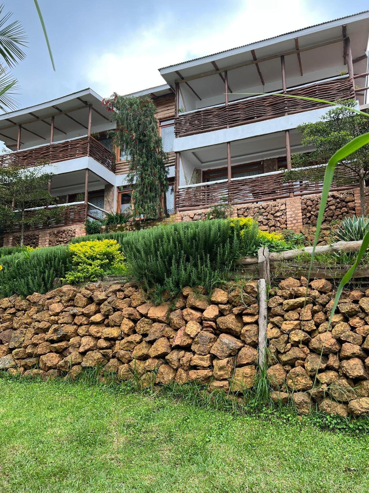 Lake Bunyonyi Rock Resort Kabale Екстериор снимка