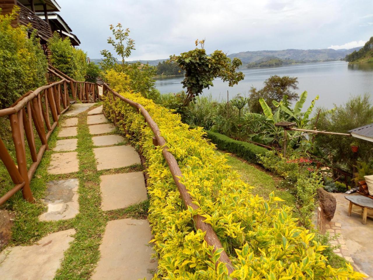 Lake Bunyonyi Rock Resort Kabale Екстериор снимка